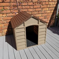 Plastic Dog Kennel / House in